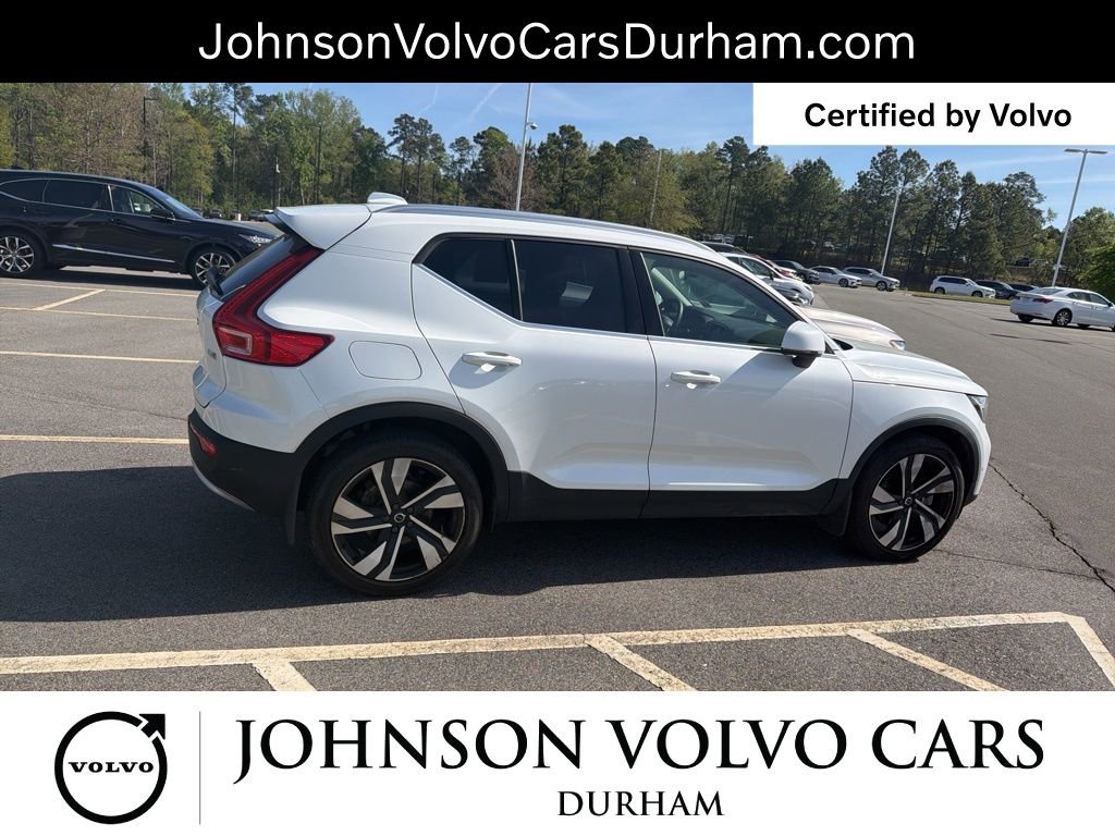 Used 2023 Volvo XC40 B5 Plus w/ Driver Assist Package image 8