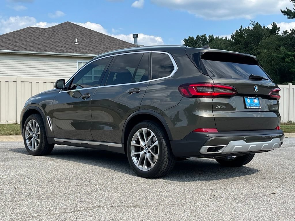 Used 2022 BMW X5 xDrive40i w/ Premium Package AWD/4WD image 5