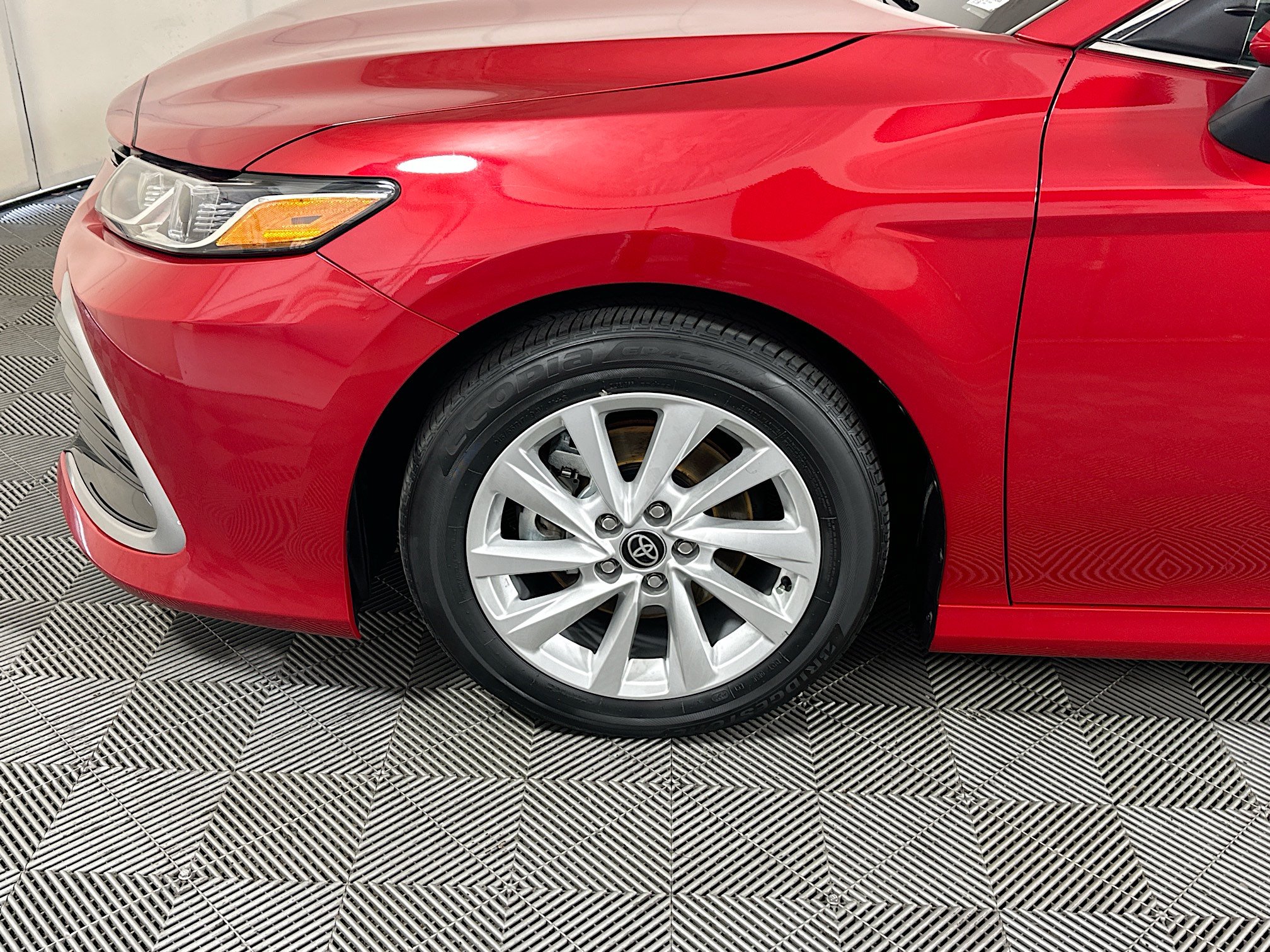 Used 2024 Toyota Camry LE w/ Convenience Package FWD image 11