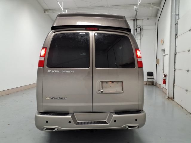 Used 2024 Chevrolet Express 2500 Extended w/ Driver Convenience Package RWD image 4