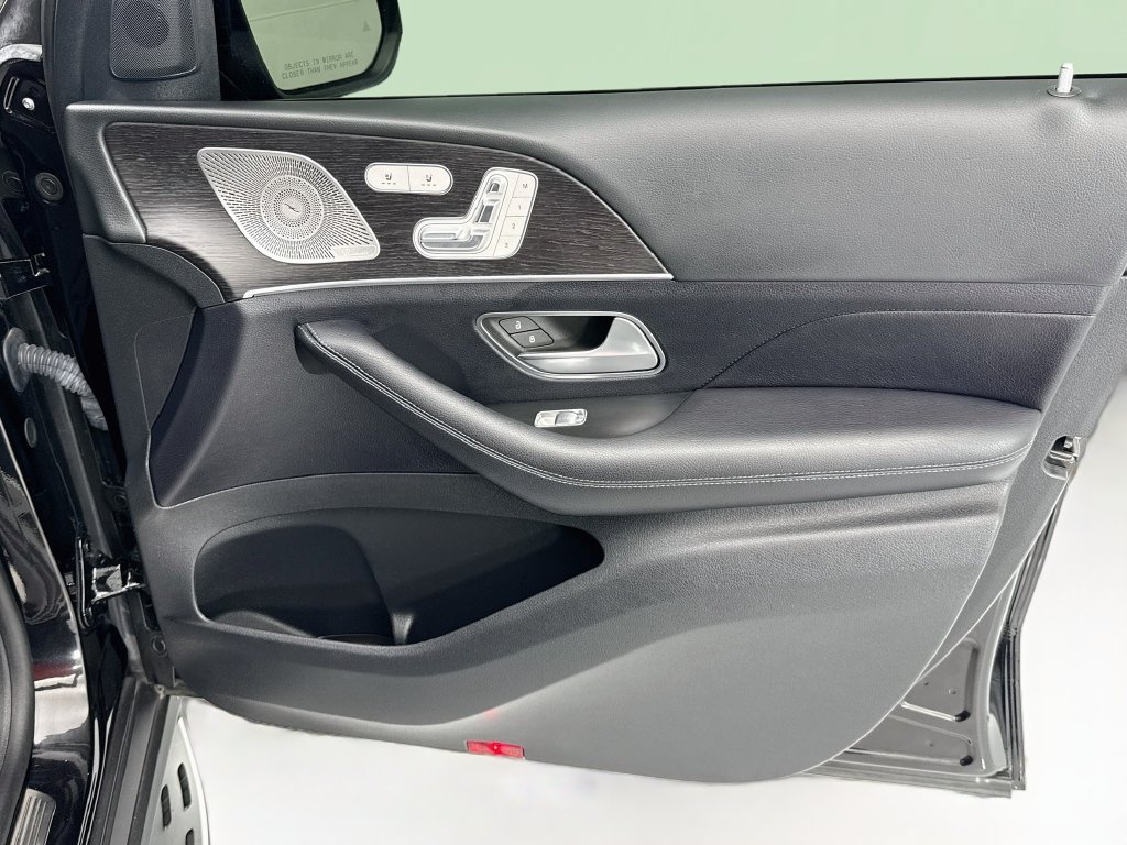 Certified 2021 Mercedes-Benz GLS 450 4MATIC image 24