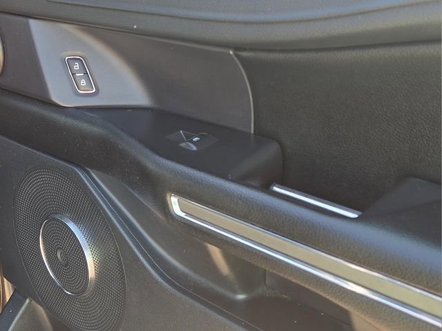 Used 2021 Ford Expedition XLT RWD image 13