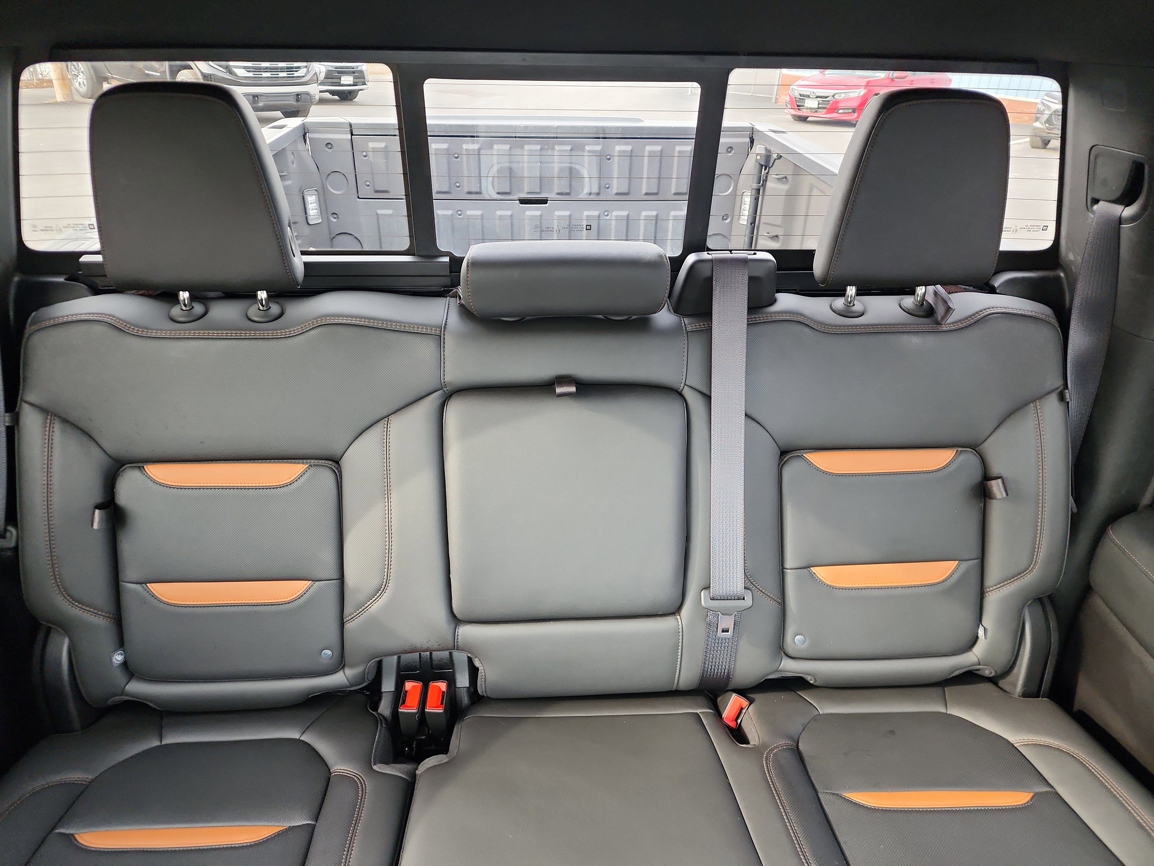 Certified 2020 GMC Sierra 1500 AT4 w/ AT4 Premium Package AWD/4WD image 27