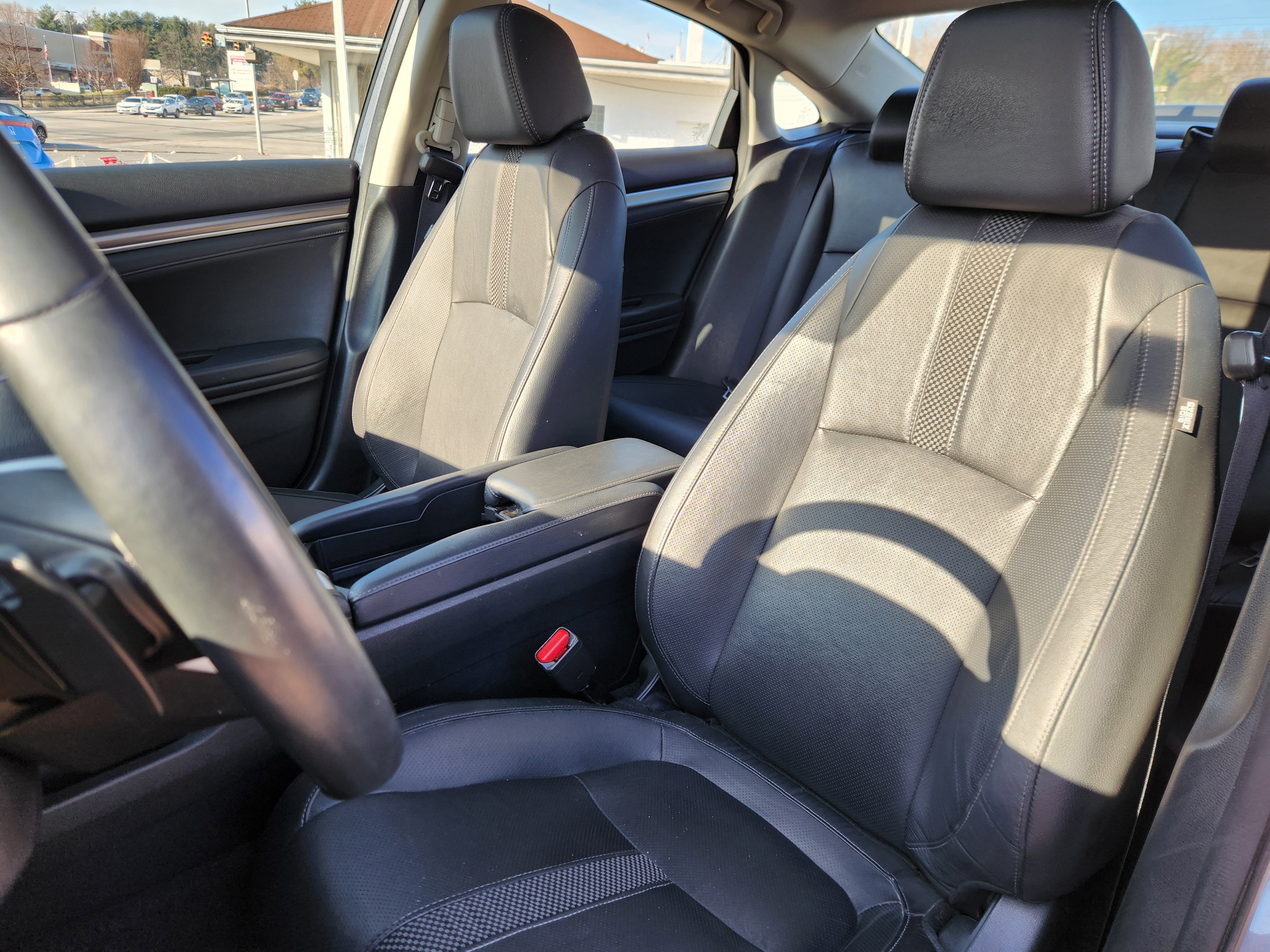 Used 2020 Honda Civic Touring image 7