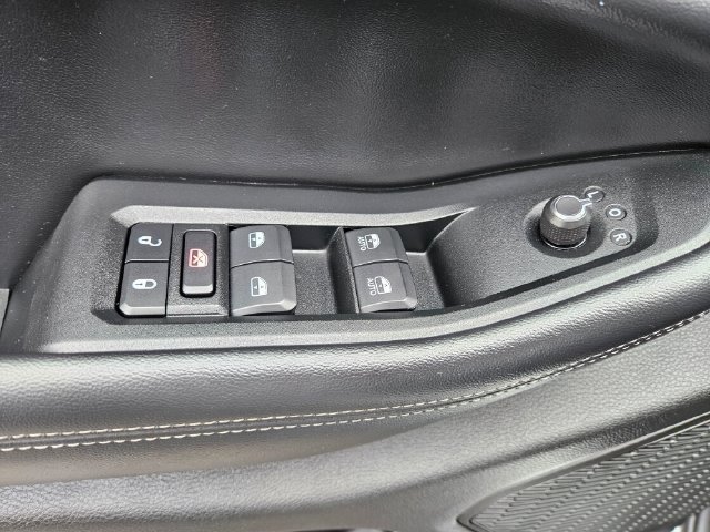 Used 2024 Jeep Grand Cherokee Limited w/ Luxury Tech Group II AWD/4WD image 28