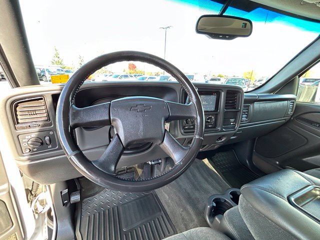 Used 2004 Chevrolet Silverado 2500 LS RWD image 19