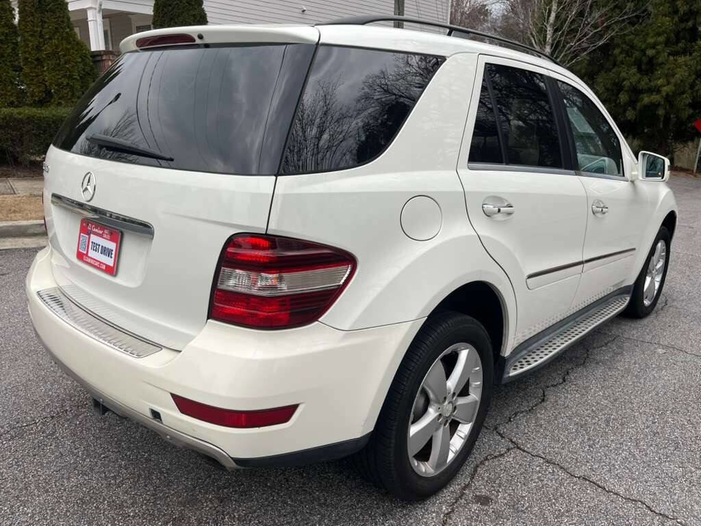 Used 2011 Mercedes-Benz ML 350 2WD image 4