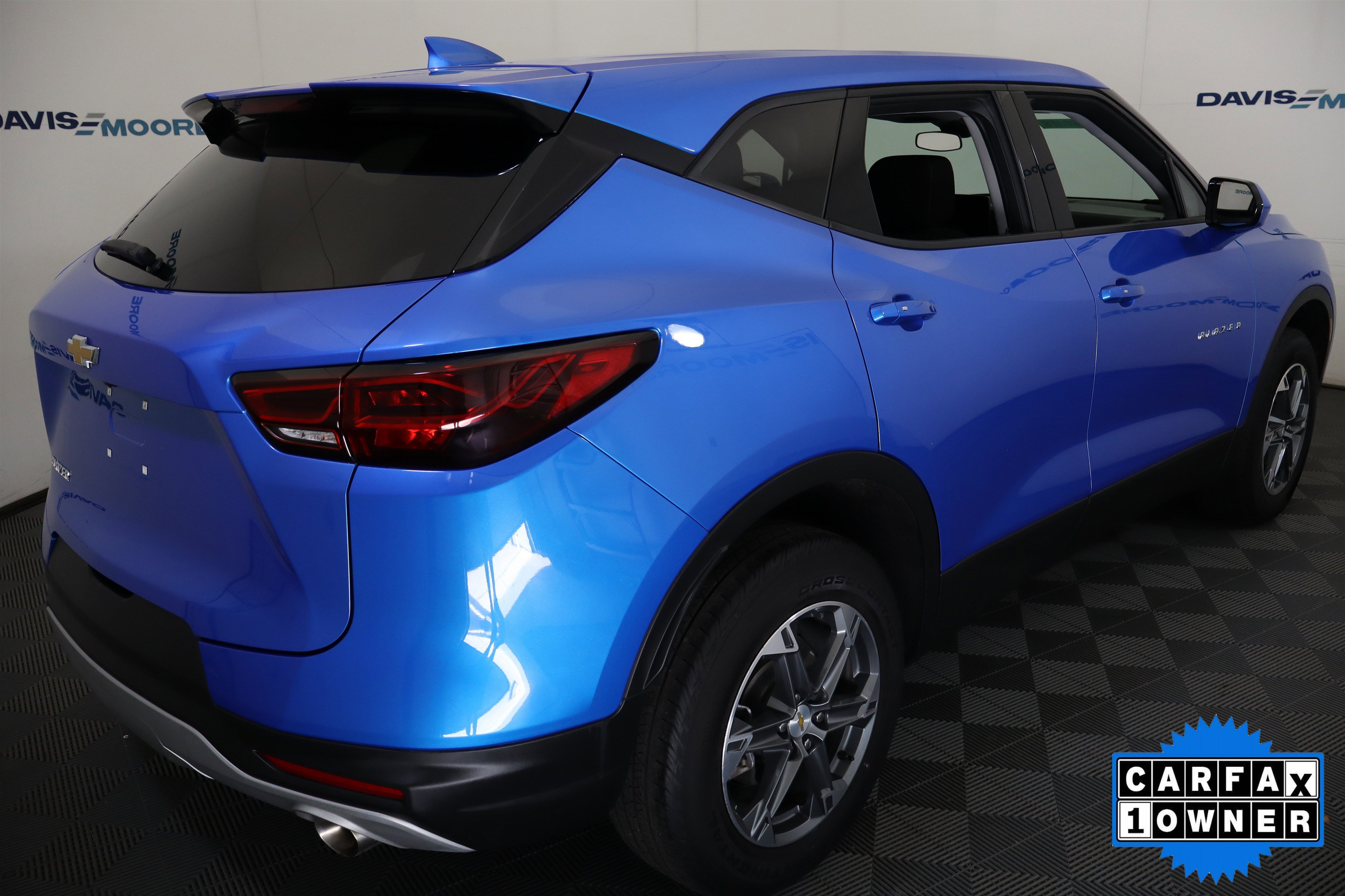 Used 2025 Chevrolet Blazer LT FWD image 6