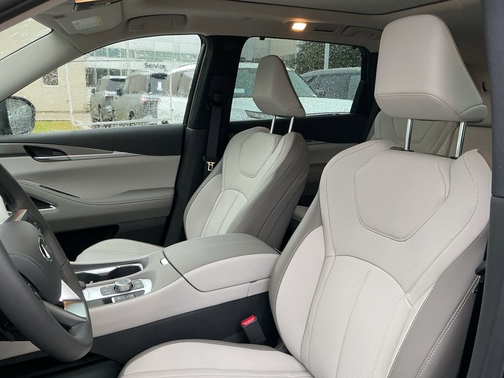 New 2026 INFINITI QX60 Luxe image 21