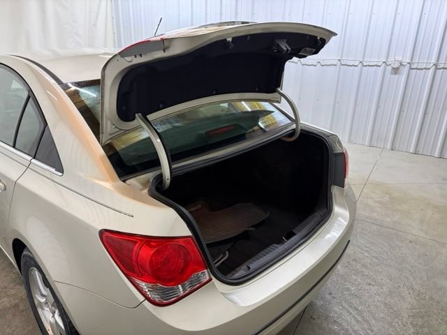 Used 2013 Chevrolet Cruze LT FWD image 10