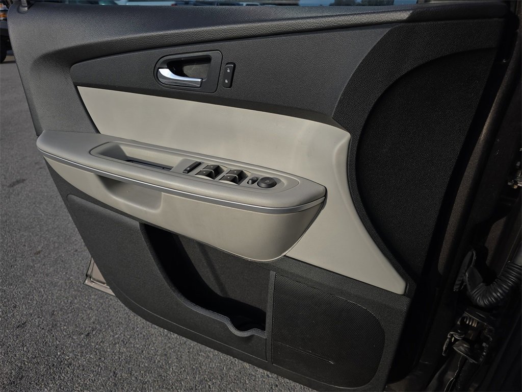 Used 2012 GMC Acadia SL image 24