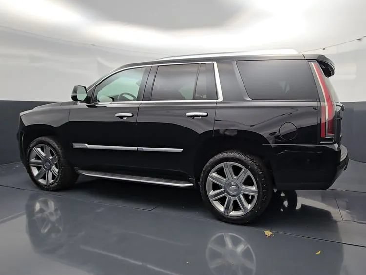 Used 2019 Cadillac Escalade Luxury AWD/4WD image 5