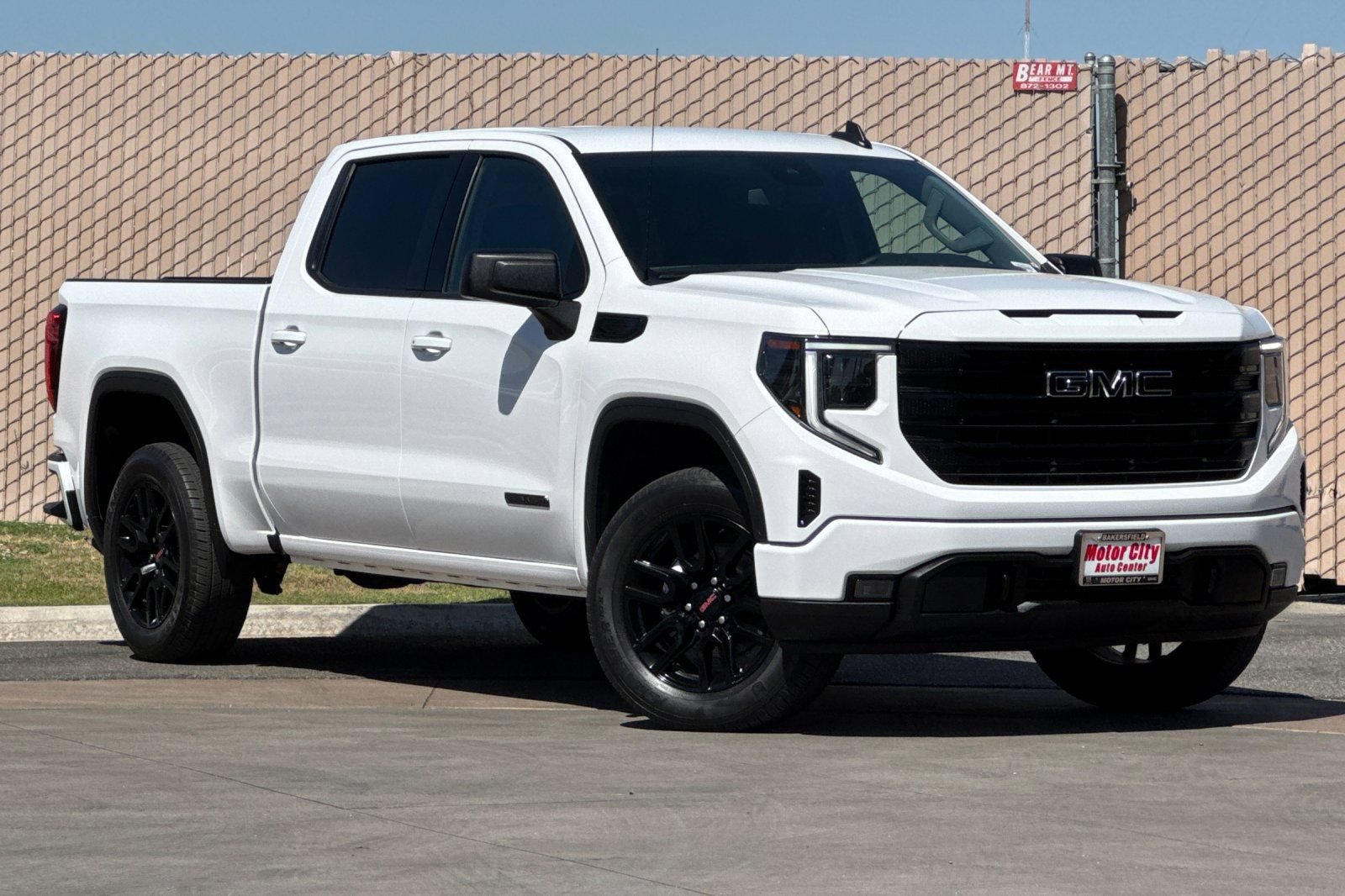 Certified 2023 GMC Sierra 1500 Elevation RWD image 2