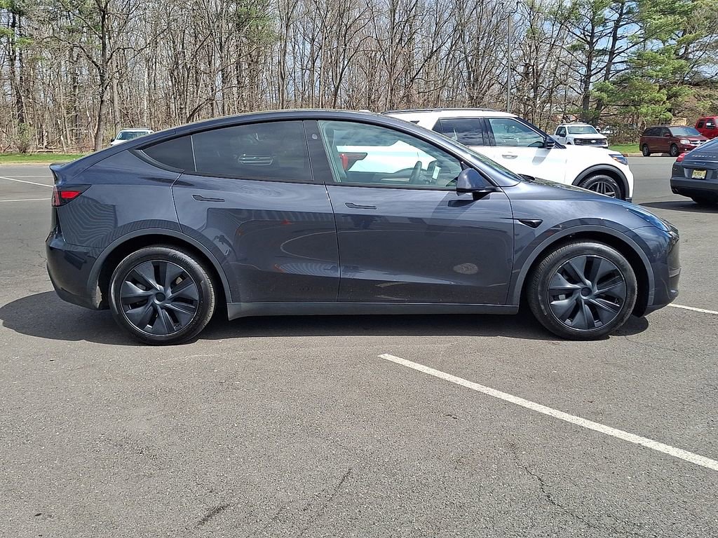 Used 2024 Tesla Model Y Long Range image 10