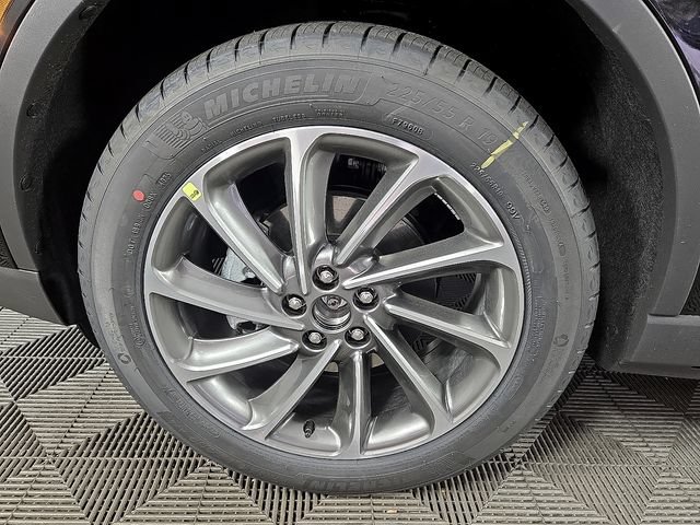 New 2026 Lincoln Corsair Premiere FWD image 8