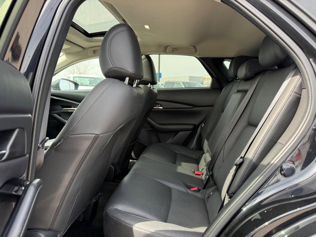 Used 2025 MAZDA CX-30 AWD 2.5 S w/ Preferred Package image 10
