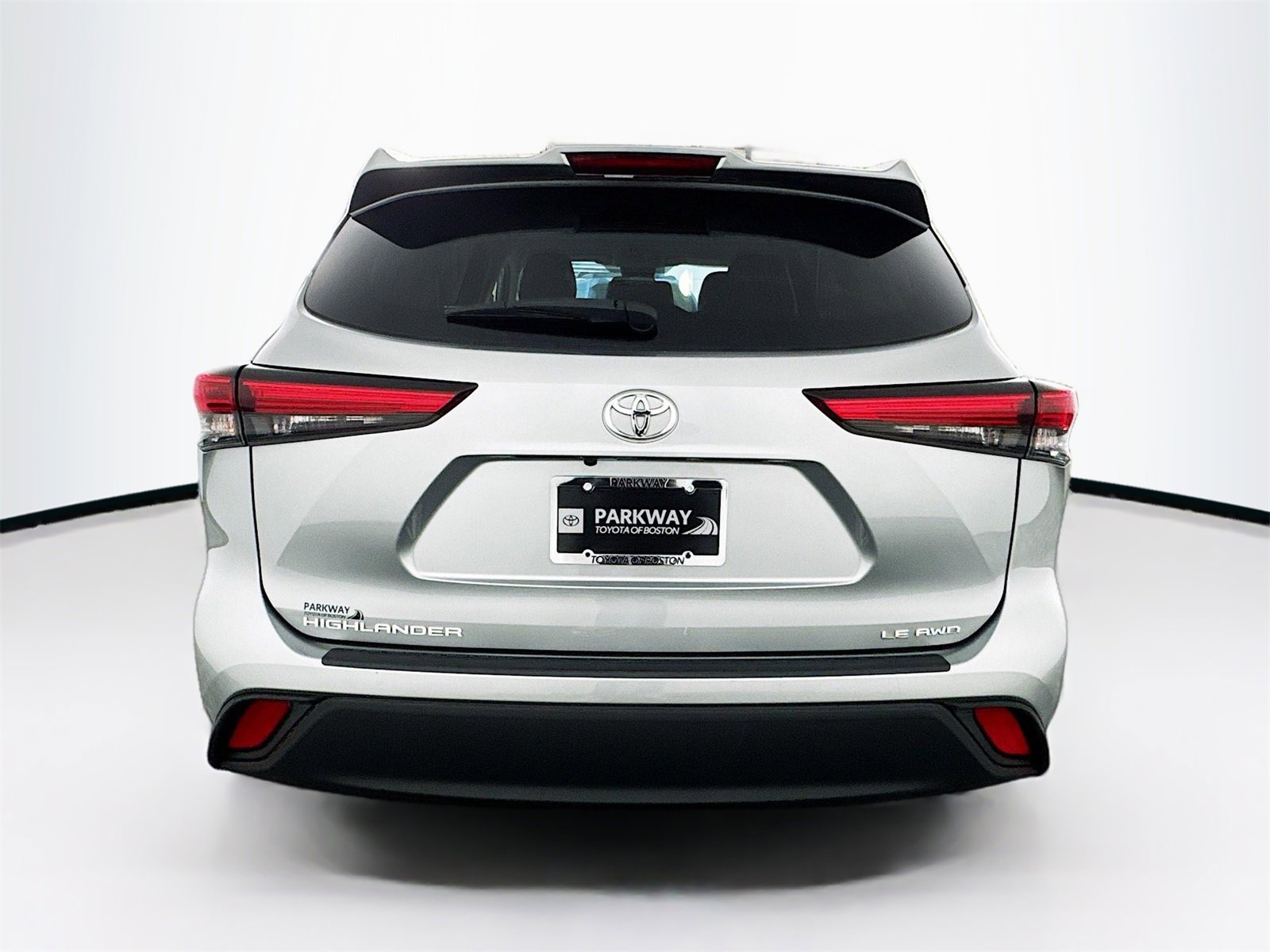Certified 2021 Toyota Highlander LE image 16