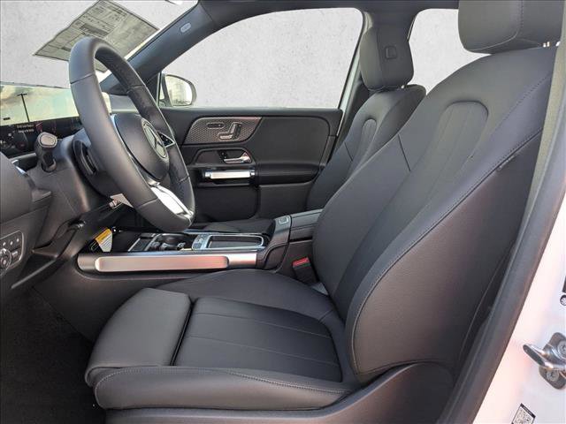 Used 2026 Mercedes-Benz GLB 250 image 11