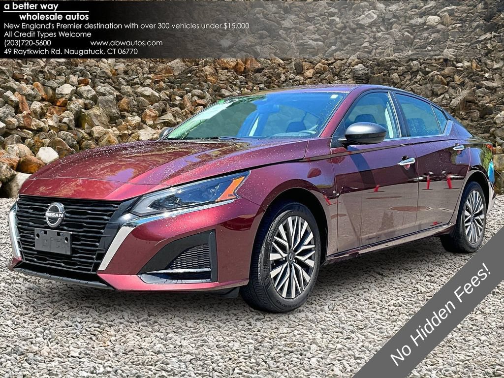 Used 2024 Nissan Altima 2.5 SV