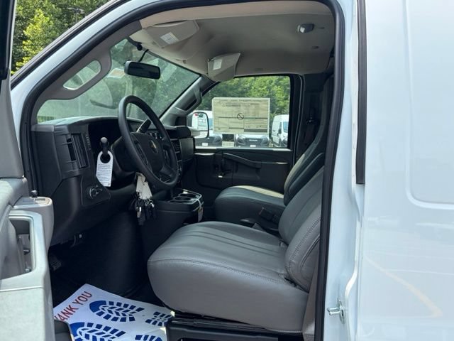 New 2026 Chevrolet Express 3500 Extended w/ Driver Convenience Package RWD image 17