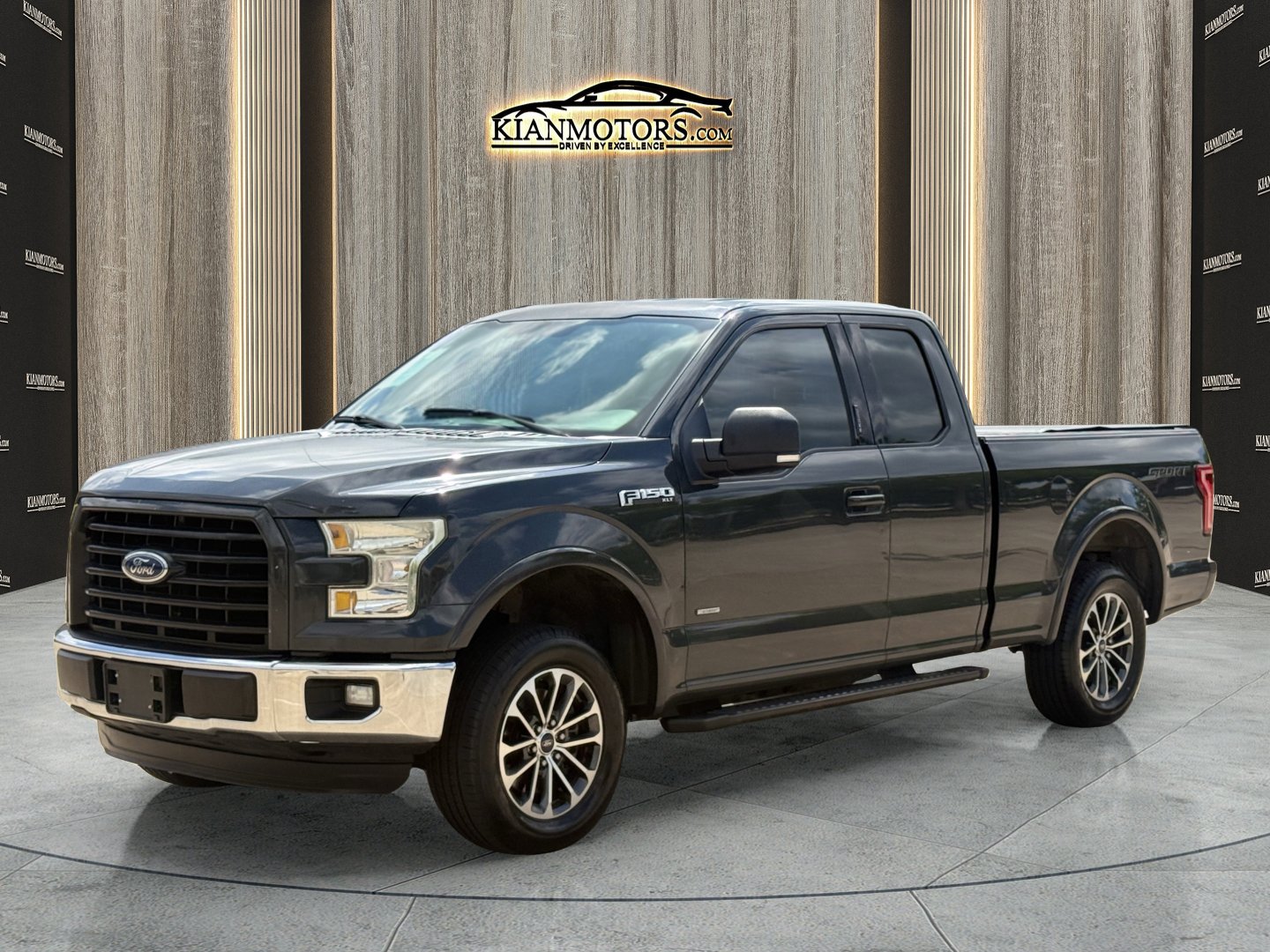 Used 2016 Ford F150 XLT w/ Equipment Group 301A Mid RWD image 3