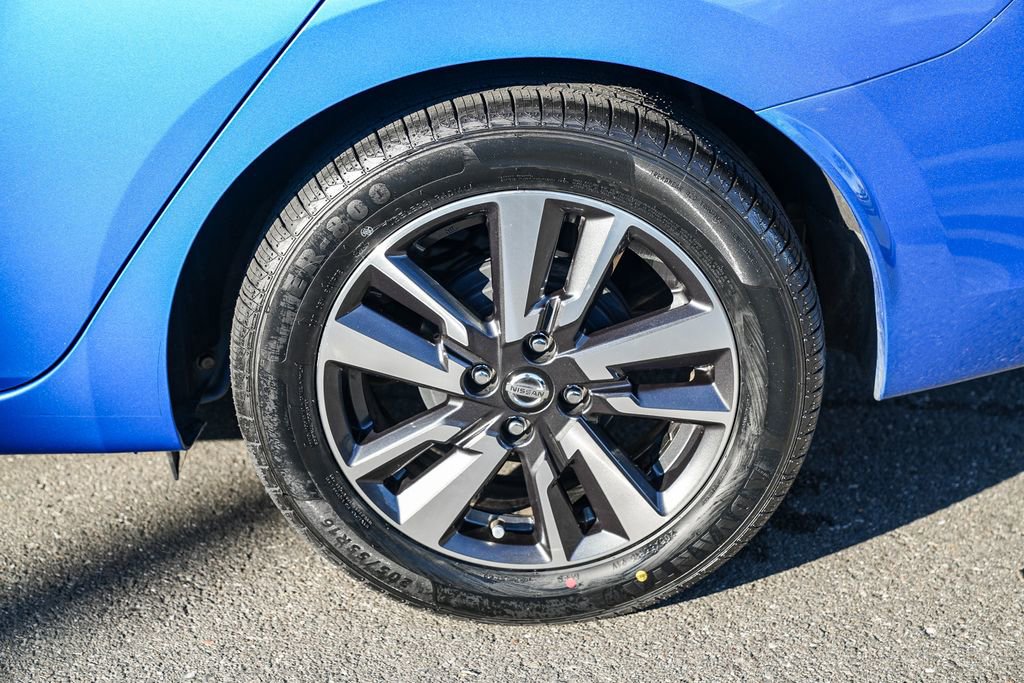 Used 2022 Nissan Versa SV image 12