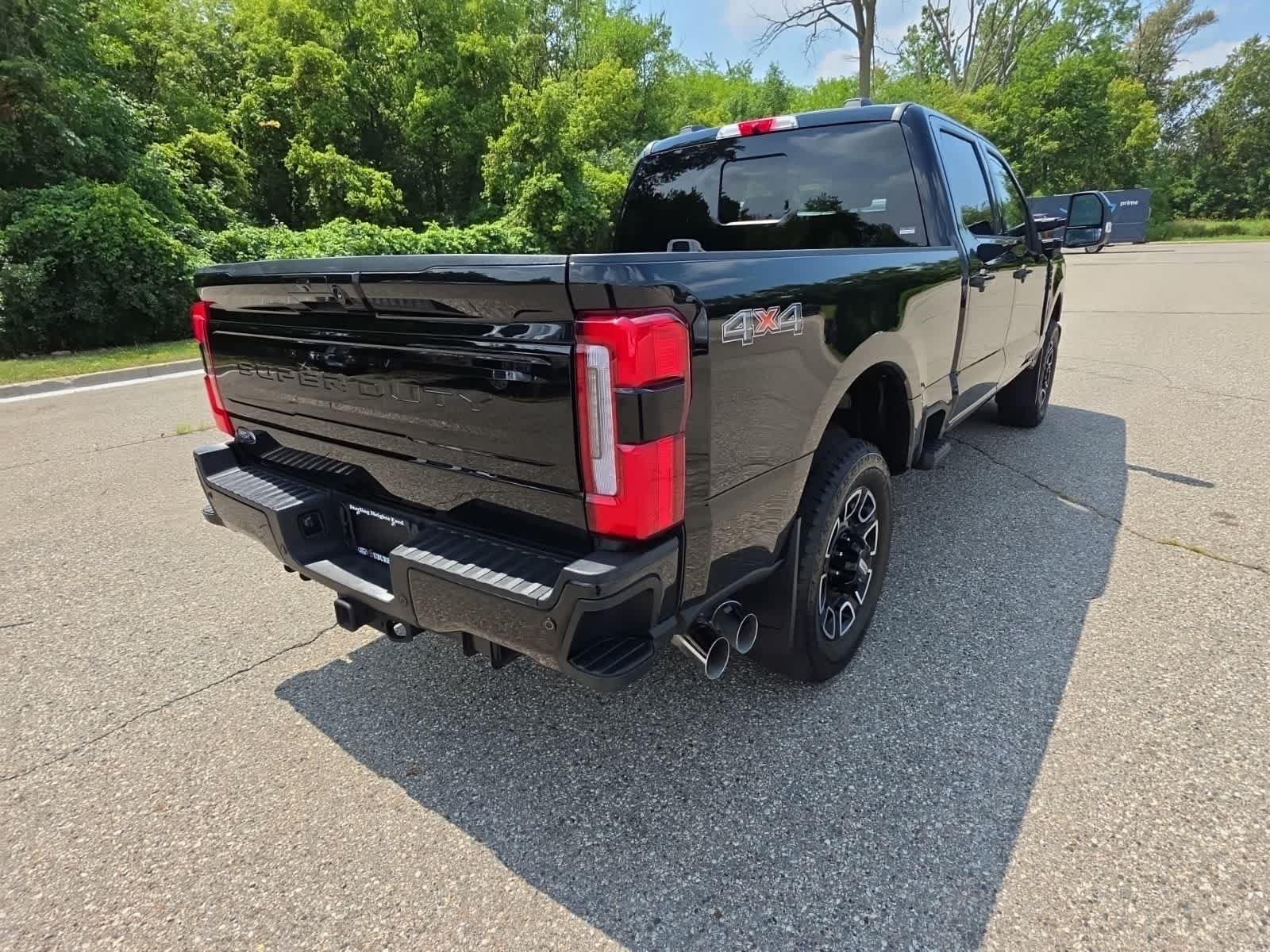 Used 2026 Ford F250 Platinum AWD/4WD image 11