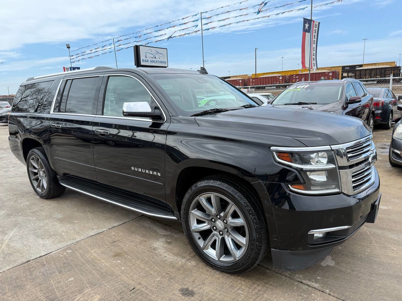 Used 2016 Chevrolet Suburban LTZ image 2
