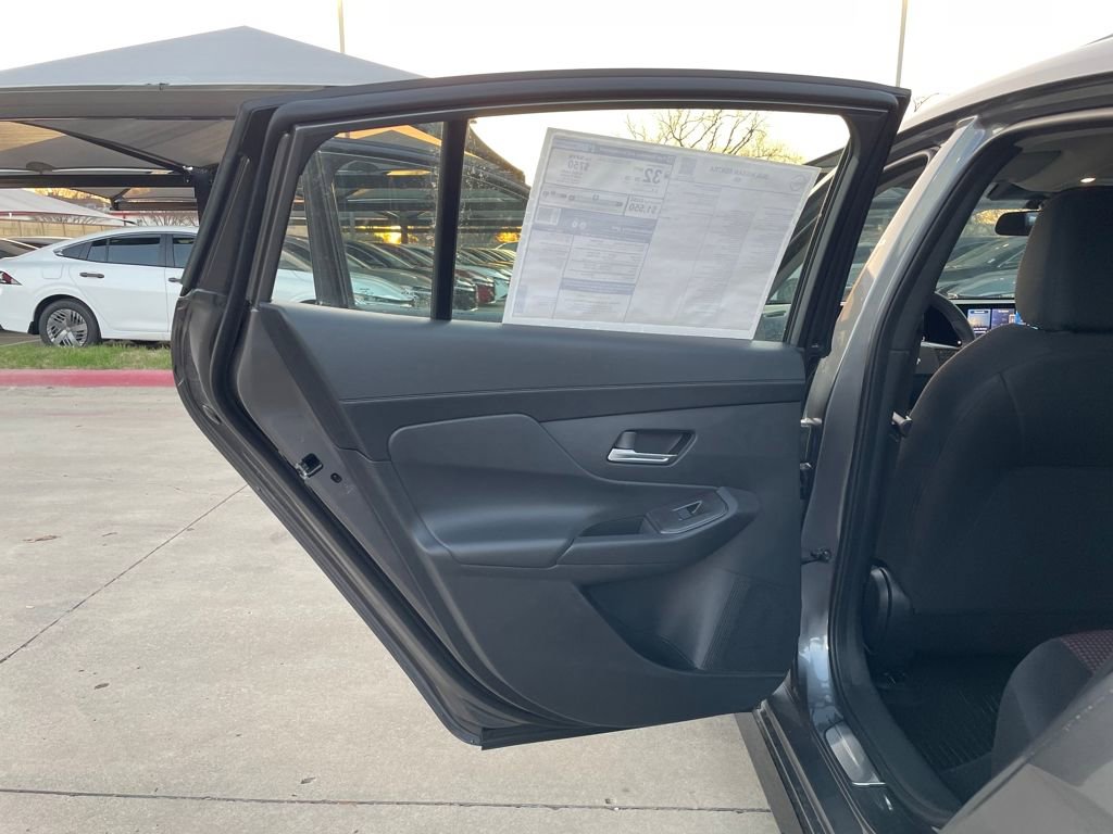 New 2026 Nissan Sentra SR w/ Floor Mat Package FWD image 34