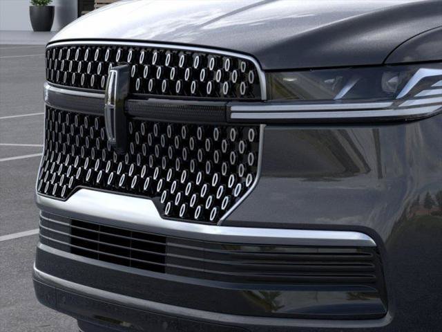New 2026 Lincoln Navigator Premiere AWD/4WD image 17