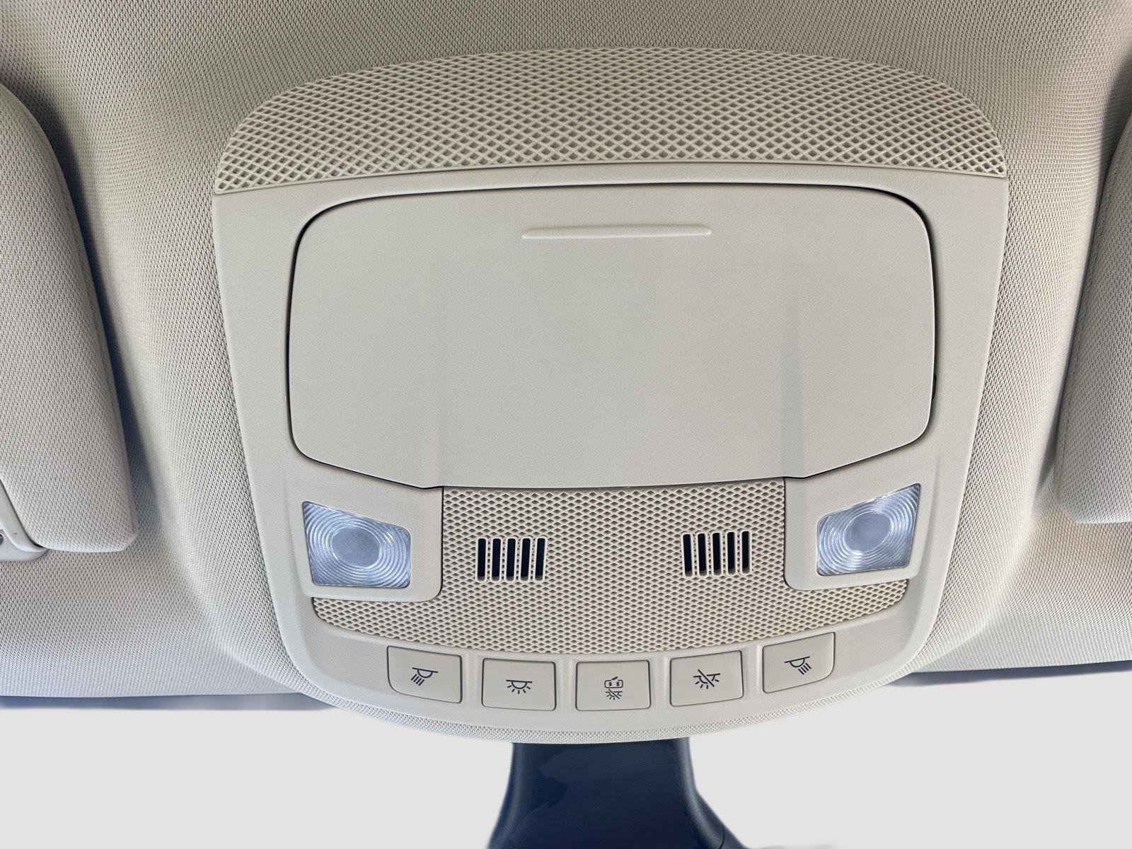 Used 2020 Ford Edge SEL FWD image 7