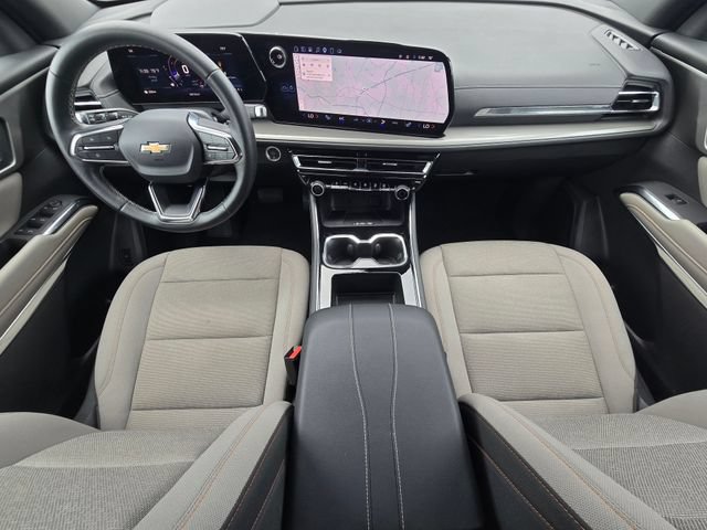 Used 2025 Chevrolet Traverse LT w/ LPO, Floor Liner Package FWD image 34