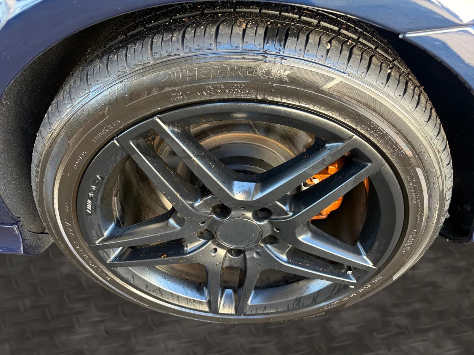 Used 2014 Mercedes-Benz E 550 4MATIC Sedan image 43