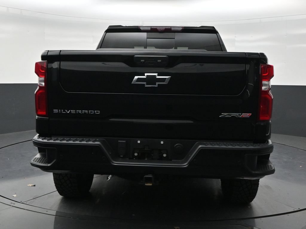 Used 2024 Chevrolet Silverado 1500 ZR2 w/ Technology Package AWD/4WD image 4