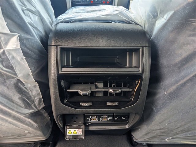 New 2025 Jeep Grand Cherokee Limited image 12