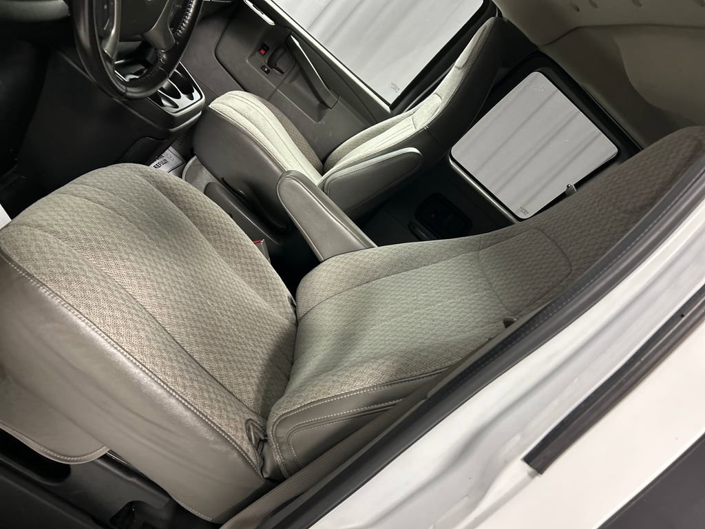 Used 2017 Chevrolet Express 2500 LS image 10
