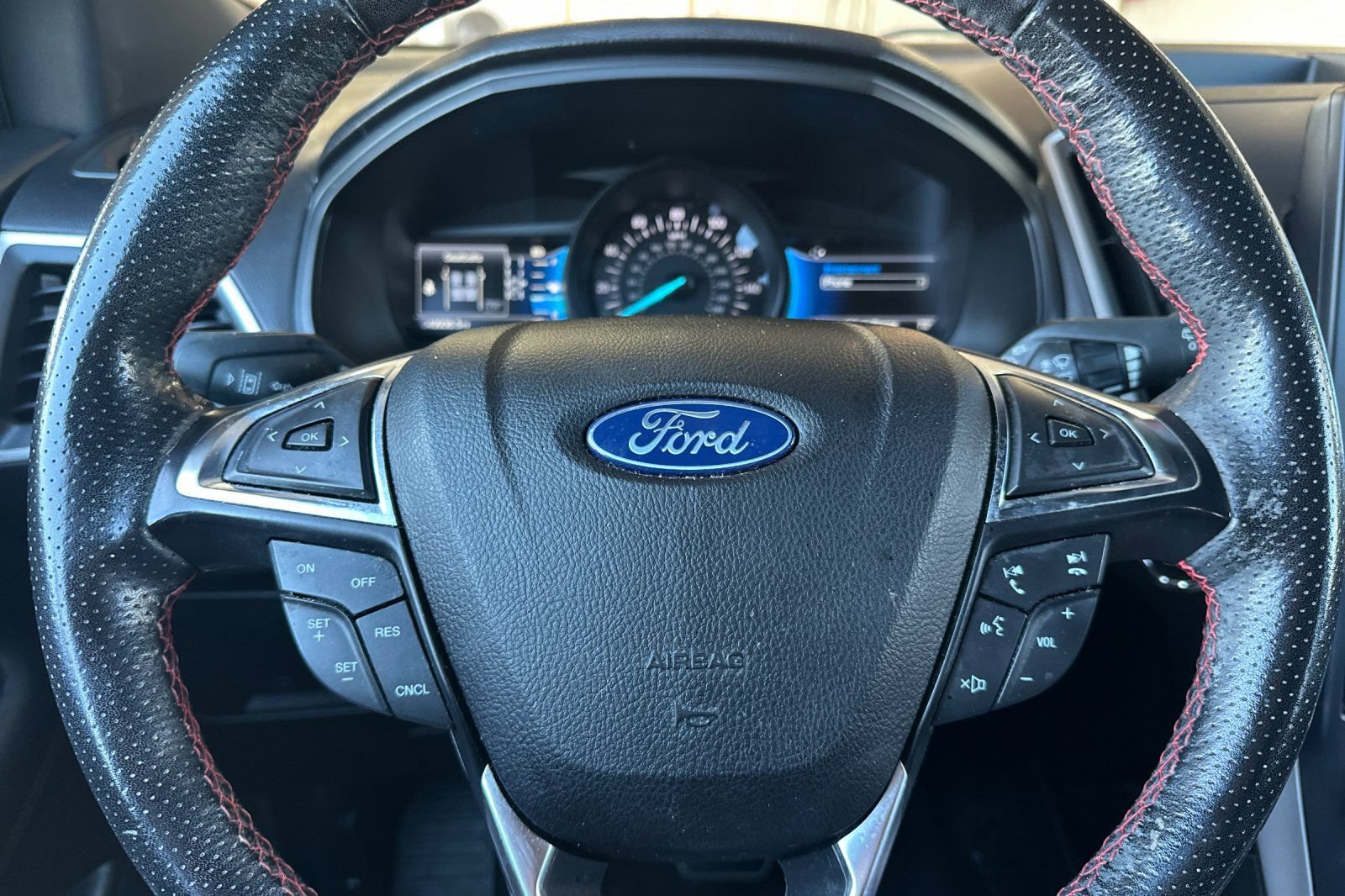 Used 2023 Ford Edge ST-Line AWD/4WD image 22