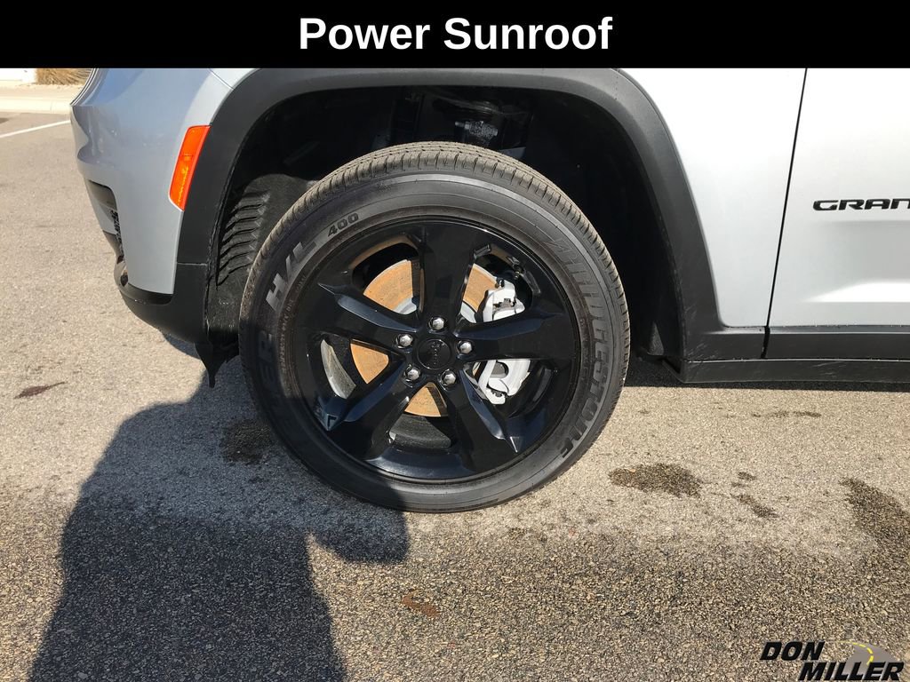 New 2025 Jeep Grand Cherokee L Altitude image 9