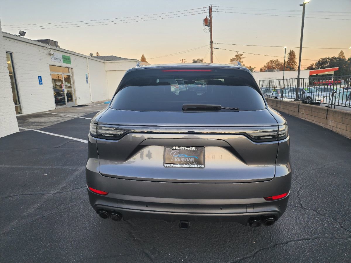 Used 2021 Porsche Cayenne image 5