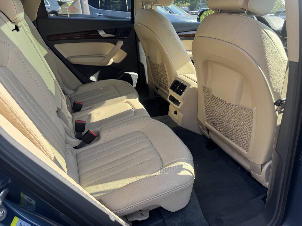 Used 2018 Audi Q5 2.0T Premium Plus w/ Premium Plus Package AWD/4WD image 12