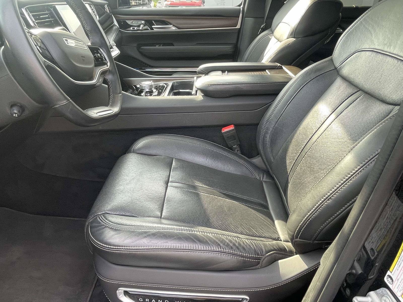 Used 2022 Jeep Grand Wagoneer Series I AWD/4WD image 17