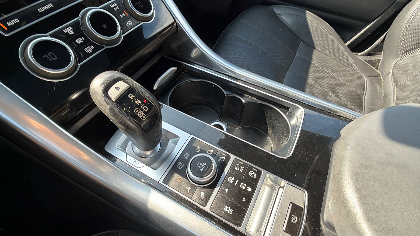 Used 2015 Land Rover Range Rover Sport Supercharged image 31