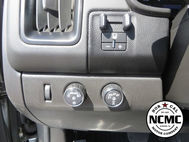 Used 2021 Chevrolet Colorado ZR2 w/ Colorado ZR2 Bison Edition AWD/4WD image 47
