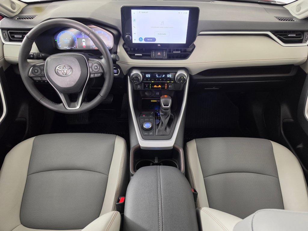 Used 2024 Toyota RAV4 Limited w/ Advanced Technology Package AWD/4WD image 13