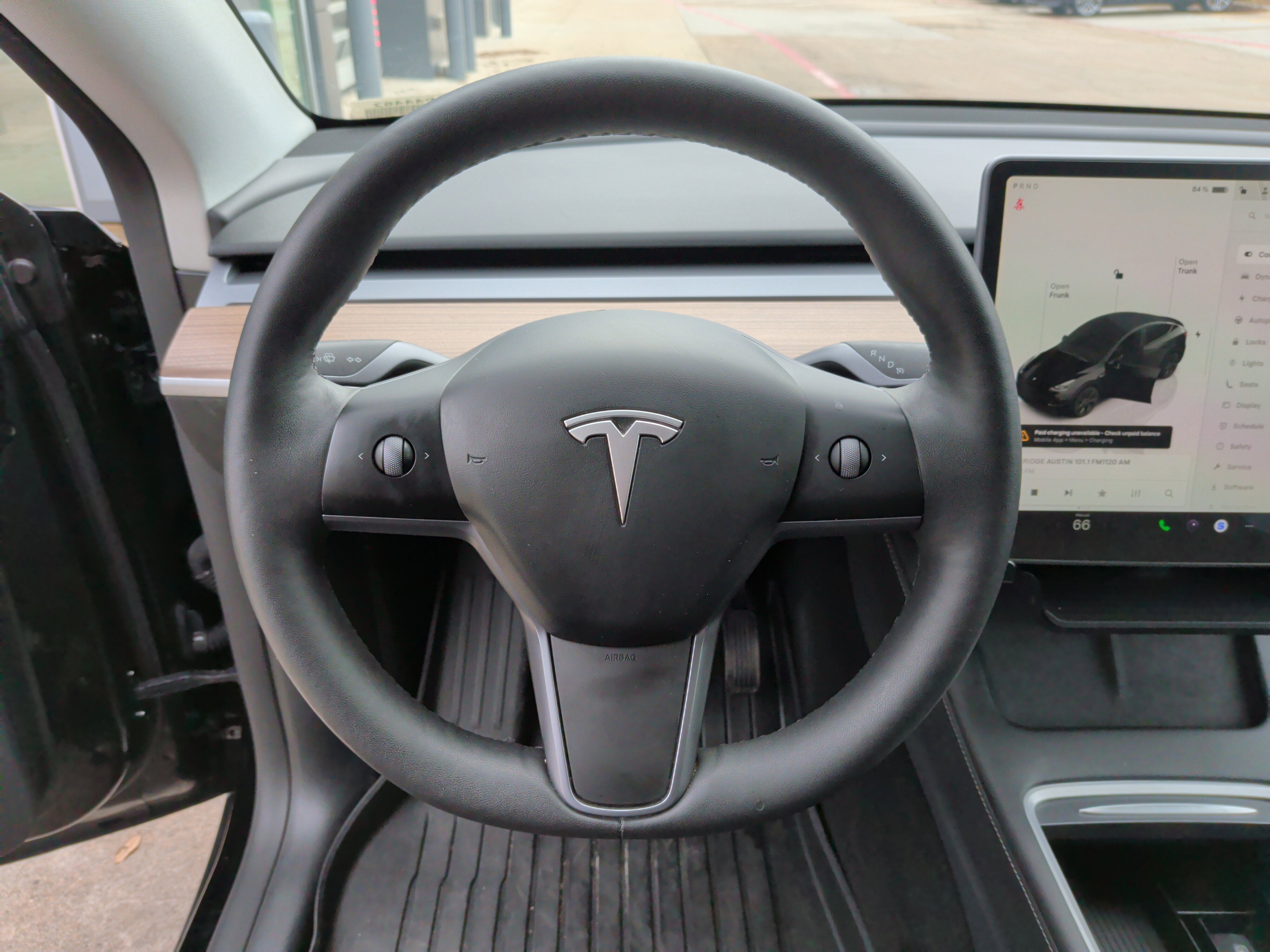 Used 2025 Tesla Model Y Long Range image 18