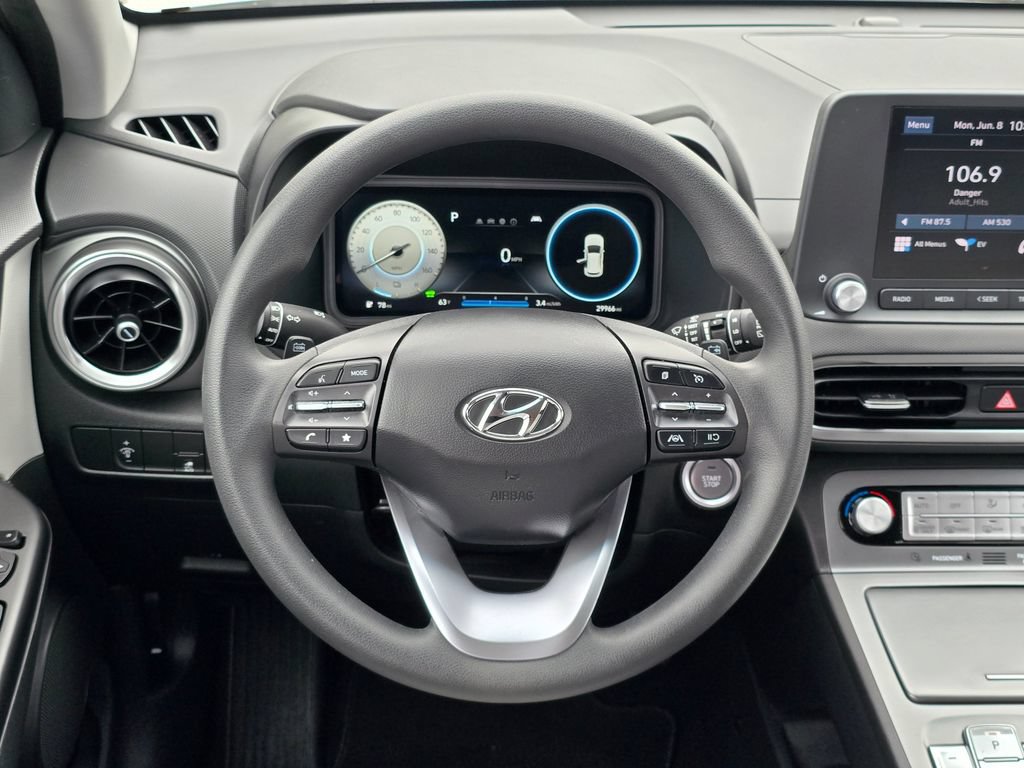 Used 2023 Hyundai Kona SE FWD image 16