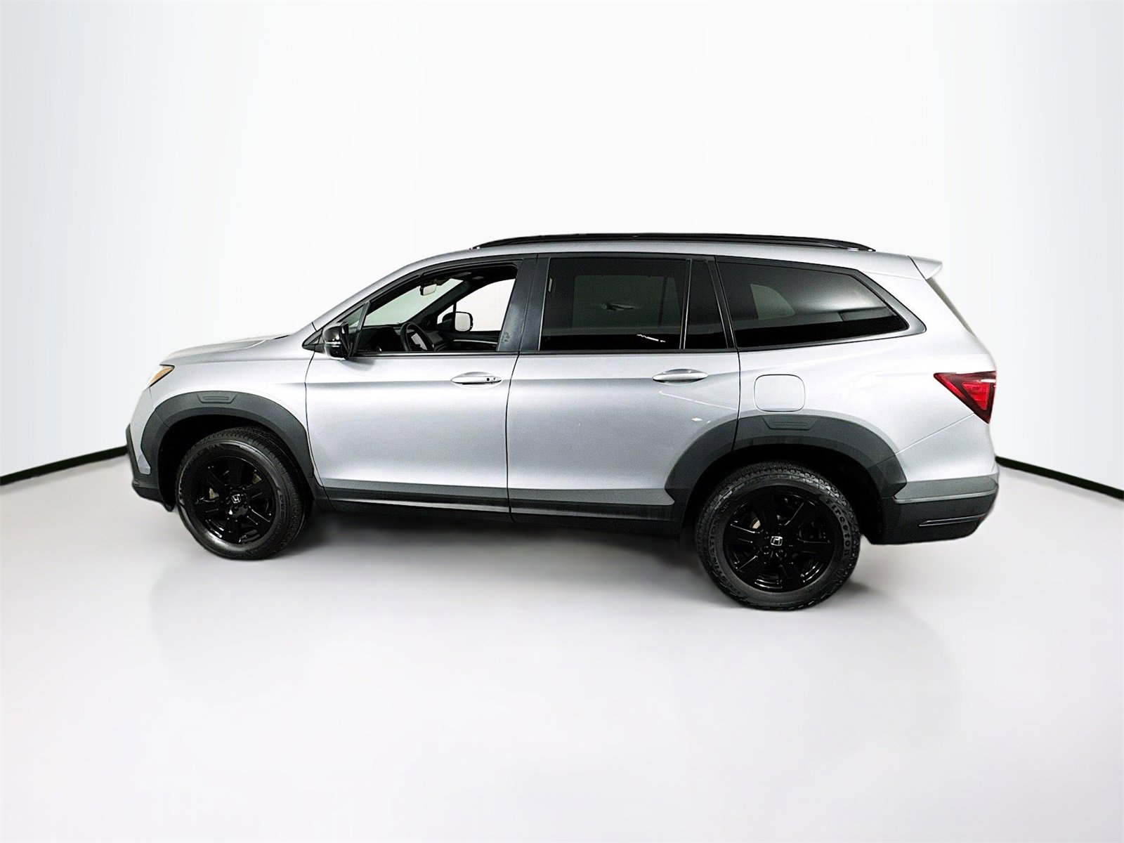 Used 2022 Honda Pilot TrailSport image 4