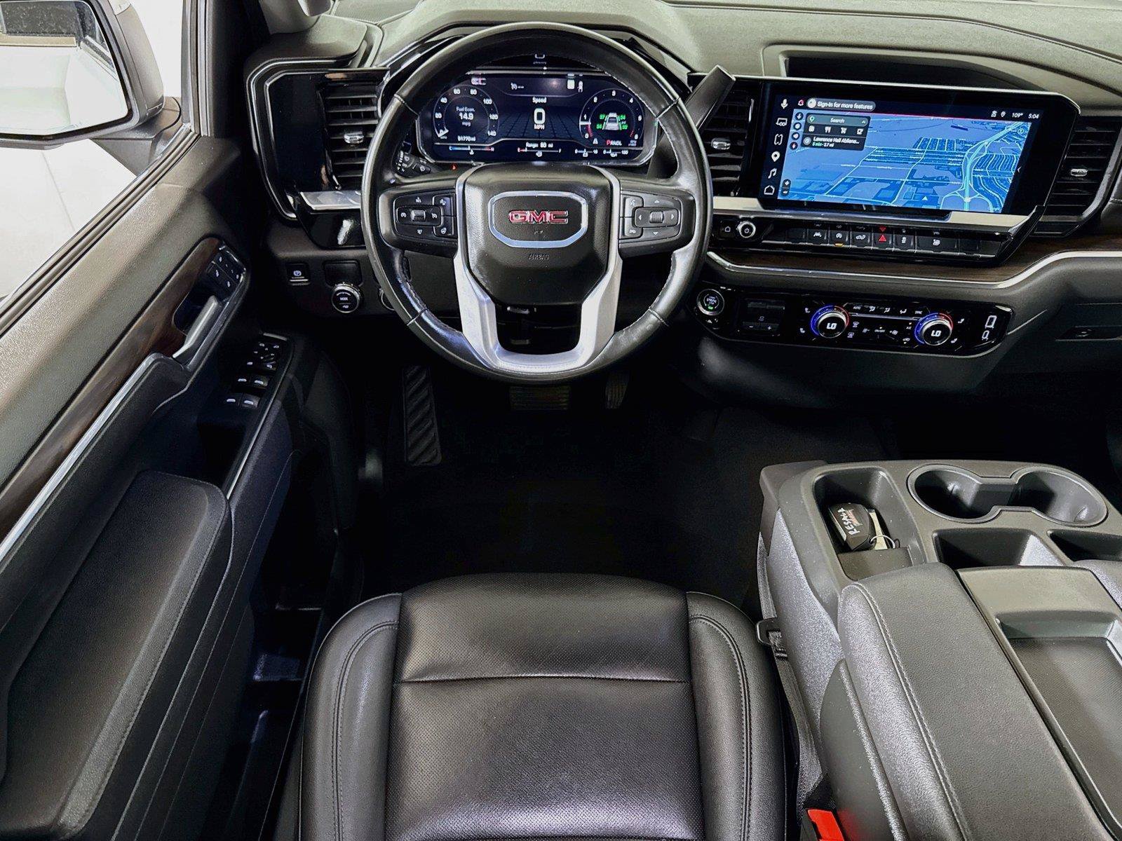 Certified 2025 GMC Sierra 1500 SLT RWD image 20