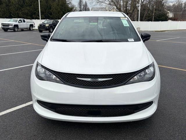 New 2026 Chrysler Voyager LX image 9