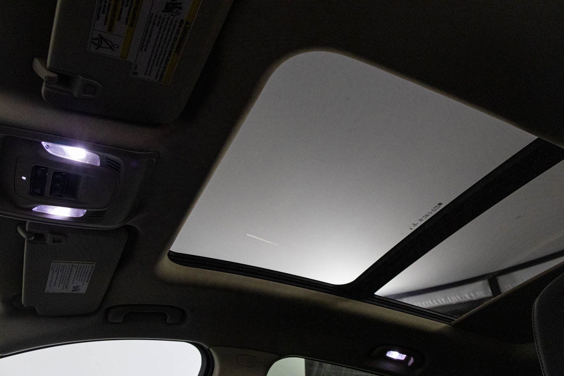 Used 2021 Buick Envision Essence image 32